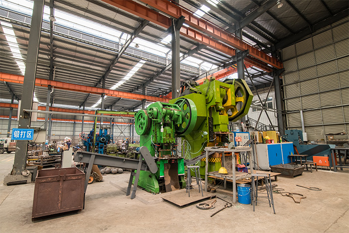 锡林格勒盟网架配件-锥头加工车间